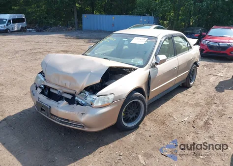 2001 Honda Accord 2.3 Lx из США, поврежденный, VIN 1HGCG66521A015983